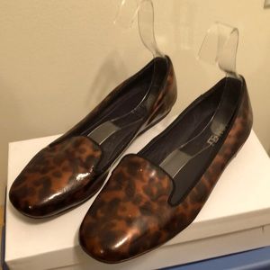 Van Eli leopard wide flats